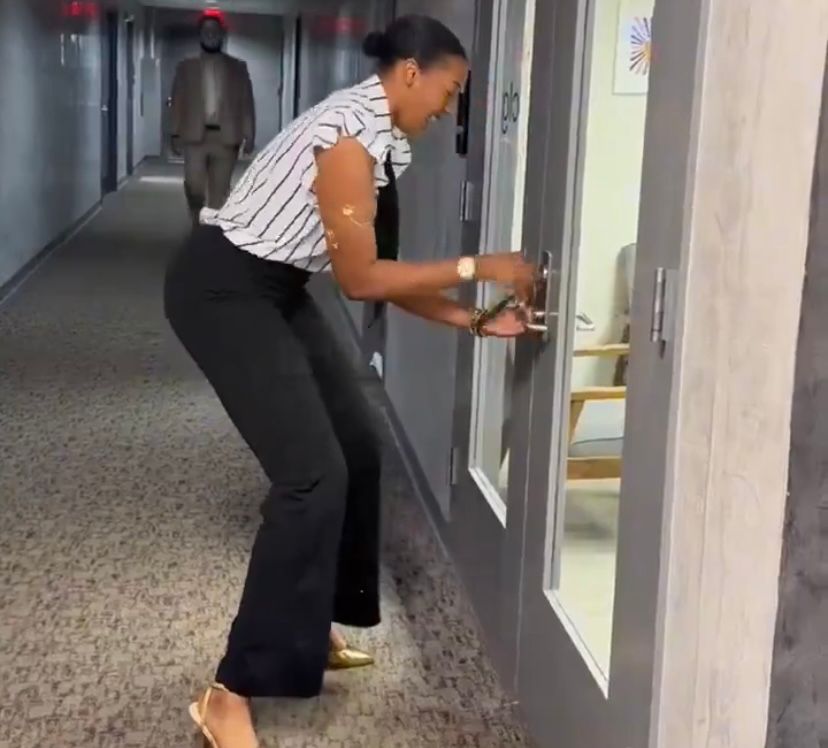 Experimento social intitulado “Quão rápido você é para escapar de um assassino em seu alcance?”  Chama atenção nas redes