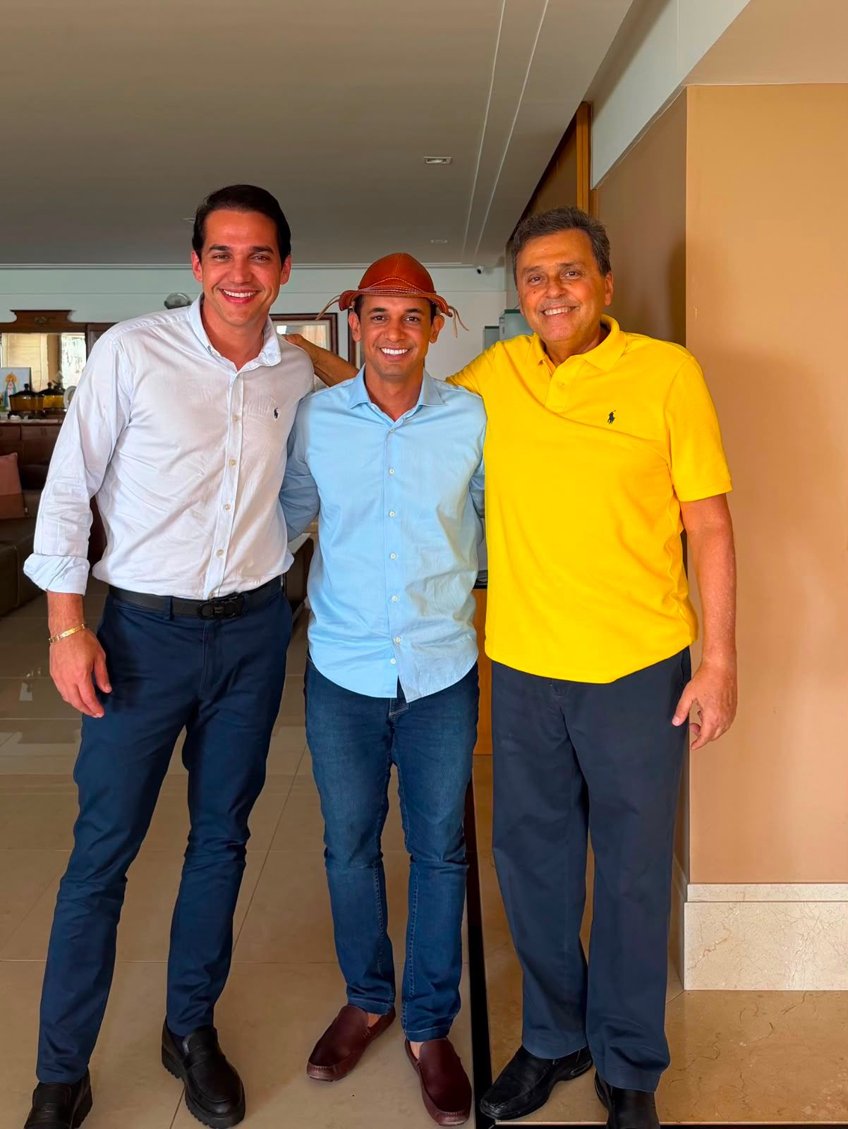 Carlos Eduardo declara apoio a Allyson Bezerra e anuncia pré-candidatura a deputado estadual pelo União Brasil
