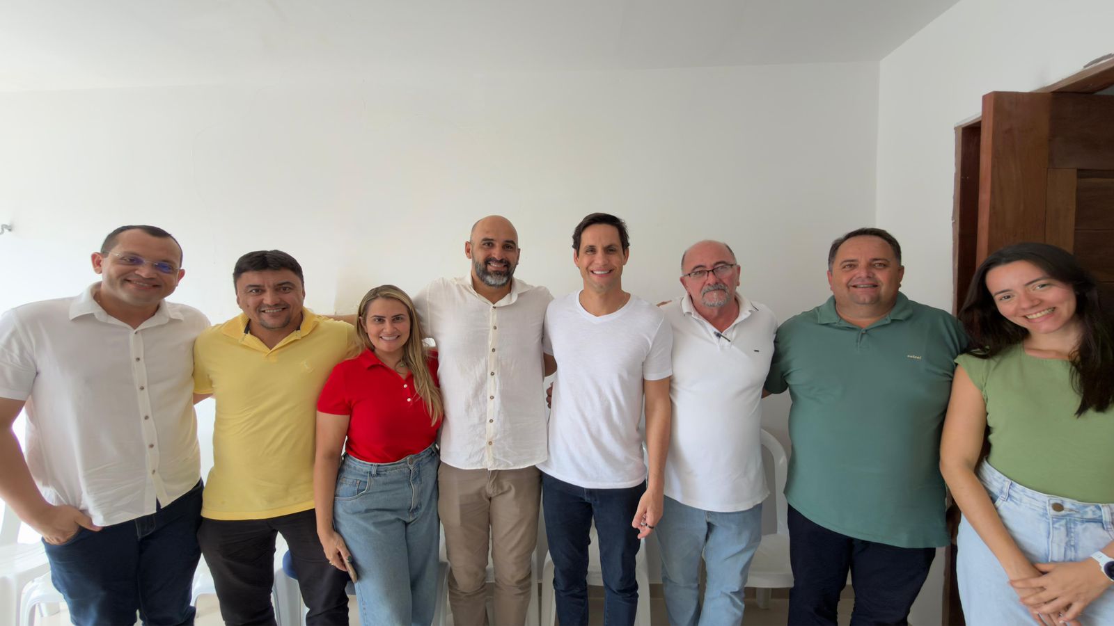 Prefeito, vice e vereadores de Janduís fecham apoio a Rafael Motta para o Senado