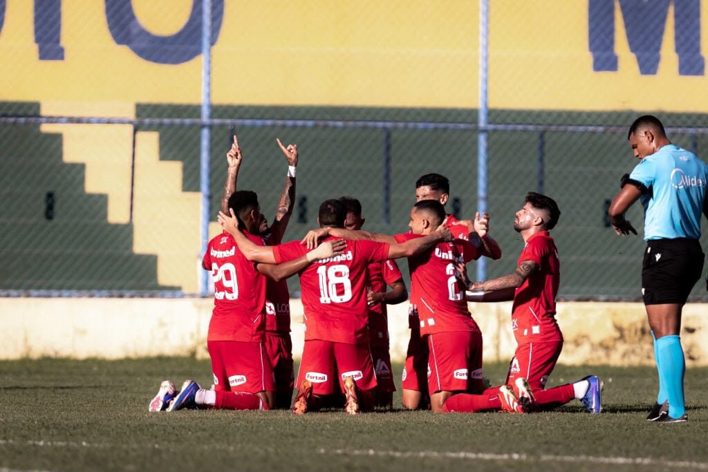 américa vence o fluminense/pi por 3 a 0 e abre vantagem na série d