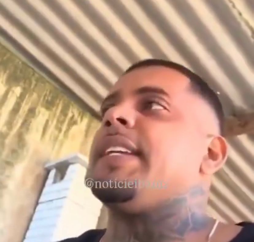 Homem descobre que rapaz de 17 anos estava mandando fotos íntimas para sua filha de 12 ANOS e vai tirar satisfação com a mãe dele