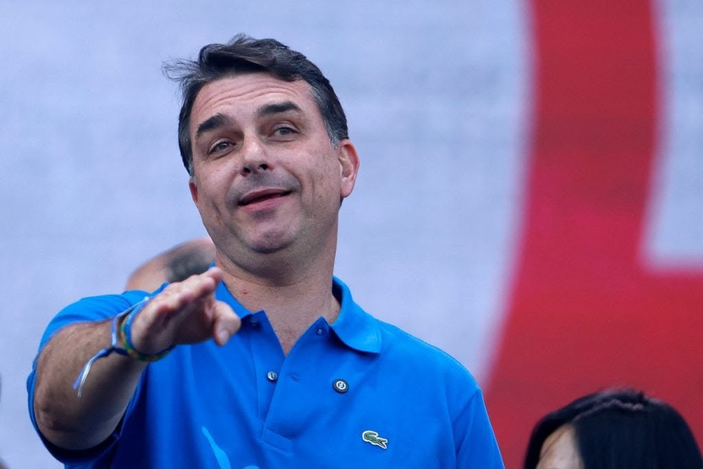 Líder do PL quer vice de outro partido para fortalecer chapa de Flávio Bolsonaro