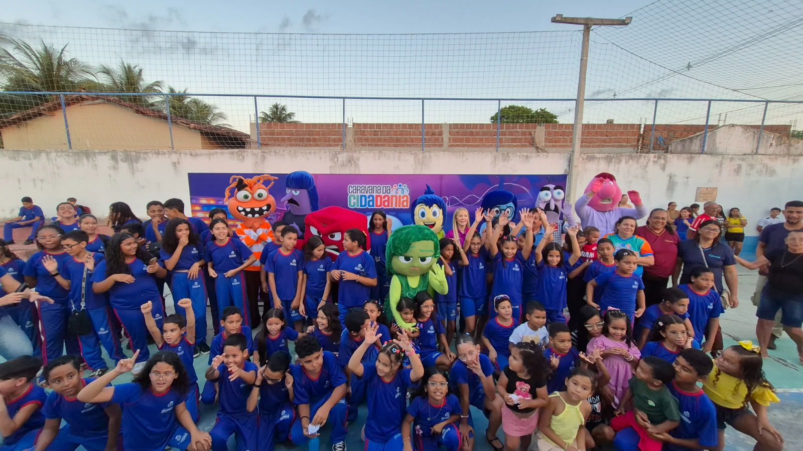 Caravana da Cidadania leva teatro e atividades educativas à Maçaranduba, zona rural de São Gonçalo