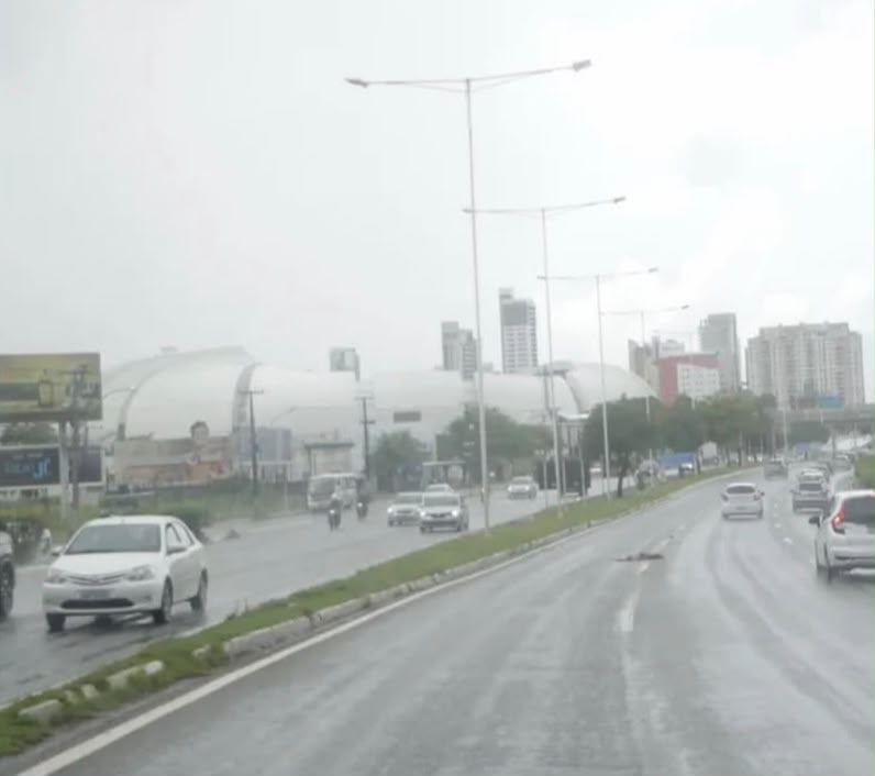 Natal registra mais de 100 mm de chuva em 12 horas; Bairros de Tirol e Pajuçara registraram maiores volumes