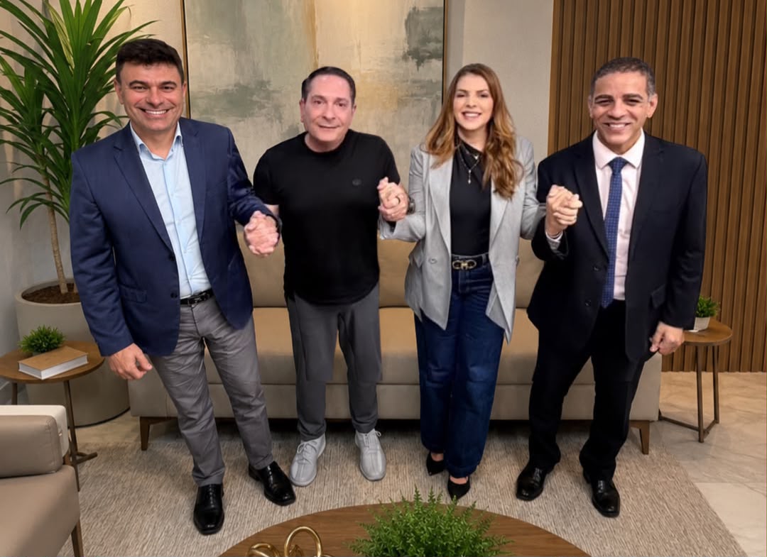 Nina Souza recebe apoio de dois vereadores de Parnamirim e amplia base para disputa à Câmera Federal