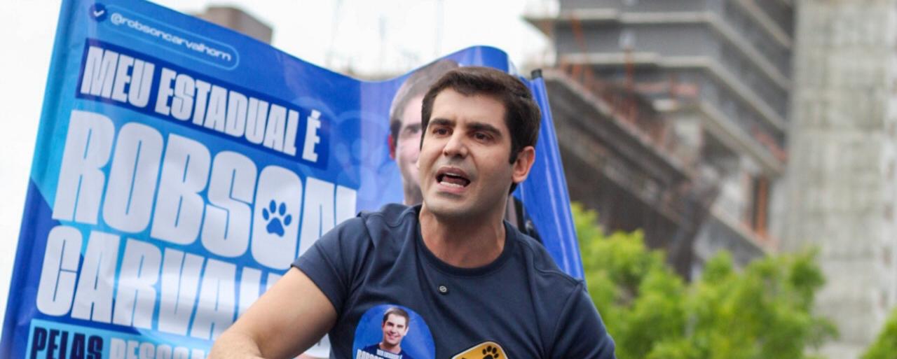 Robson Carvalho: Trabalho, Fé e Coragem