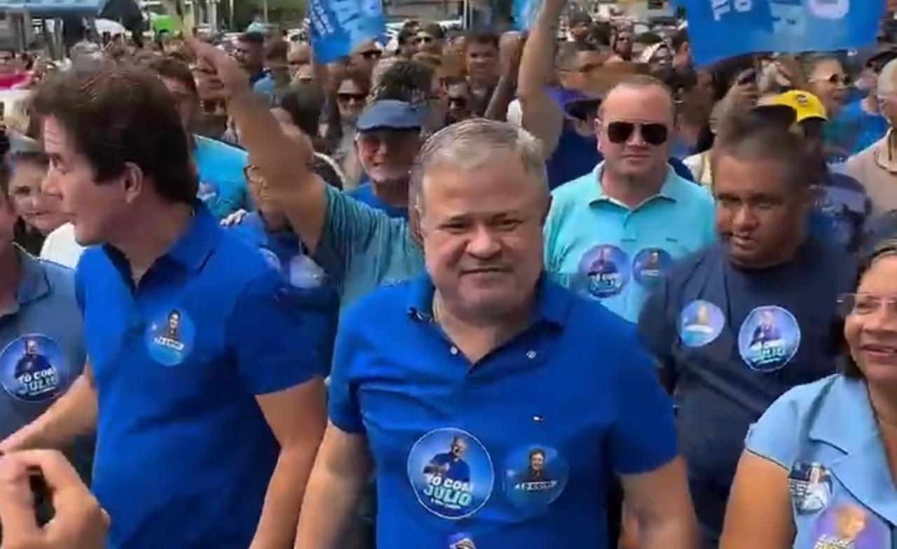 Júlio César a convenção com uma caravana do todo o RN