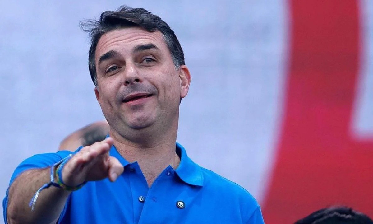 TCM Pesquisa: Flávio Bolsonaro lidera rejeição para a Presidência da República no RN