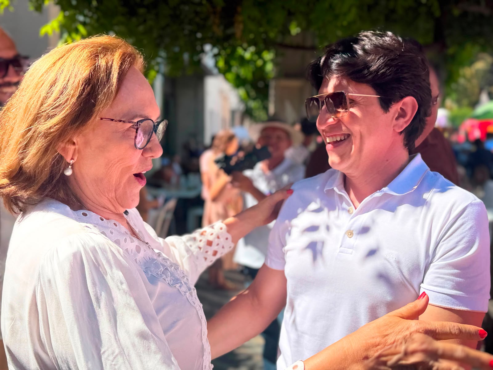 Cumprindo tradição de todos os anos, Zenaide prestigia Feirinha de Sant’Ana em Caicó