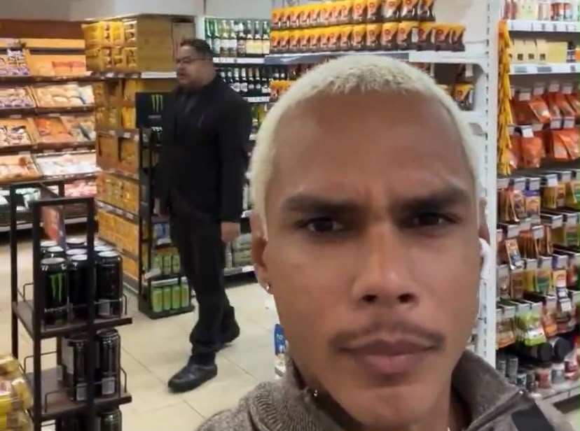 Jovem negro registra episódio de racismo em mercado, e vídeo repercute nas redes sociais