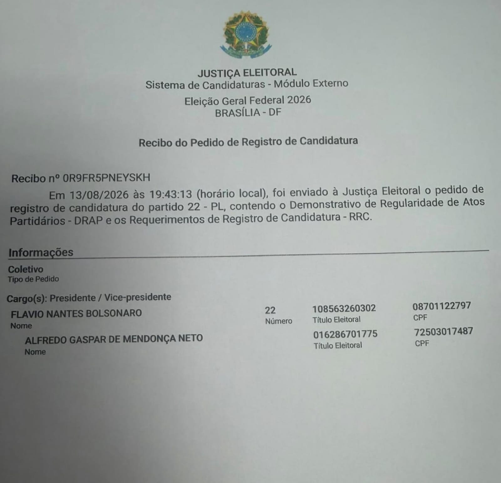 Flávio Bolsonaro registra candidatura à Presidência após TSE restabelecer filiação ao PL