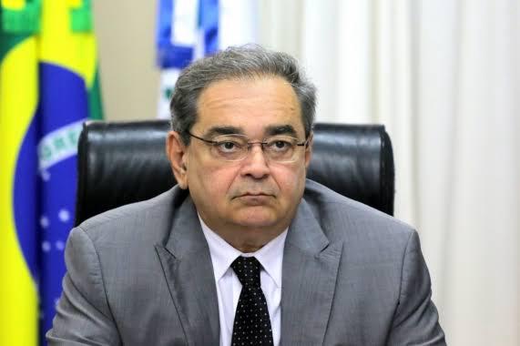 Mais uma pesquisa de Álvaro é derrubada pela Justiça por desvio de dados; número de levantamentos barrados chega a sete