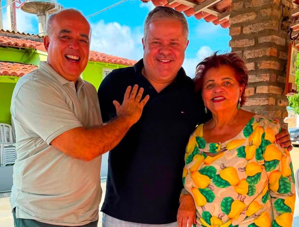 Júlio César recebe apoio da ex-desembargadora Dra. Zeneide e lideranças em Parnamirim e reforça compromisso com a terceira idade