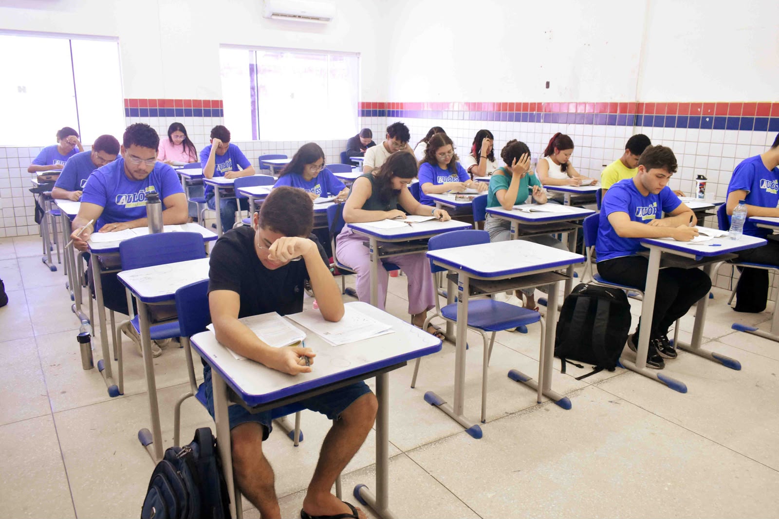 Estudantes de São Gonçalo são submetidos a simulados dos cursos preparatórios para Enem e IFRN