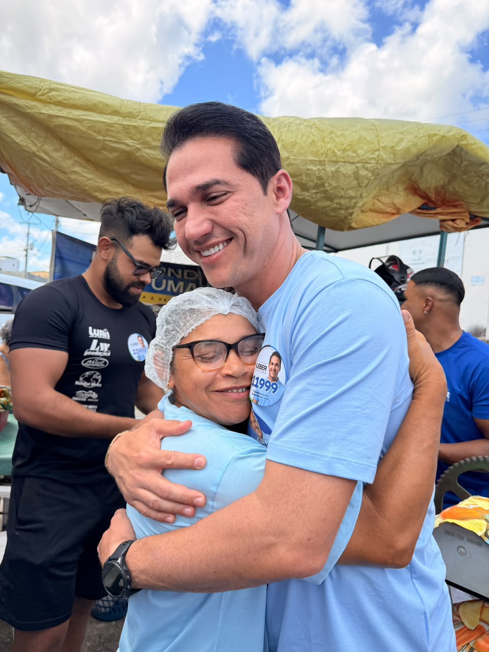 Kleber Rodrigues reforça apoio aos pequenos comerciantes durante visita à feira de Macaíba