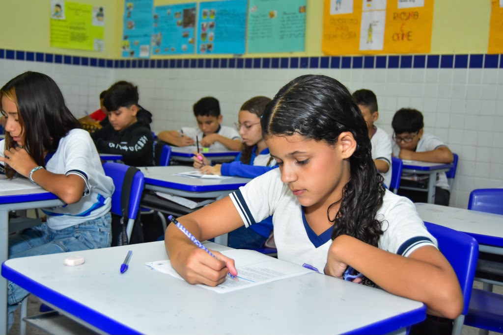 Alunos da rede pública de Mossoró participam de simulado para avaliar níveis de alfabetização