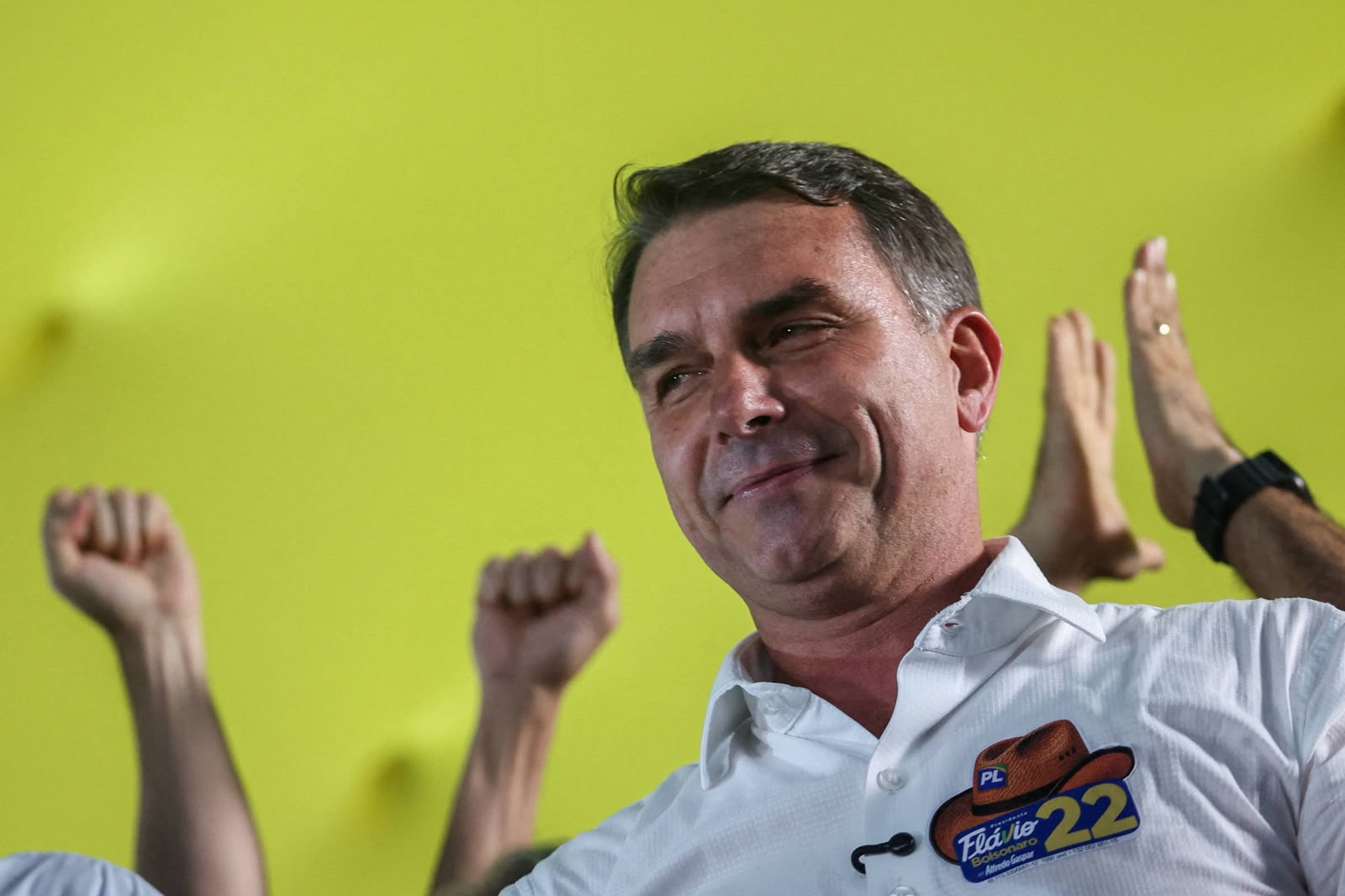 Flávio Bolsonaro quer acabar com reeleição e deixa aberta proposta de mandato de 5 anos