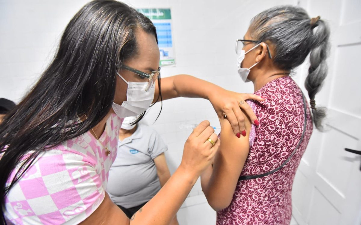 Dia D de Vacinação contra a Influenza acontece neste sábado (30)