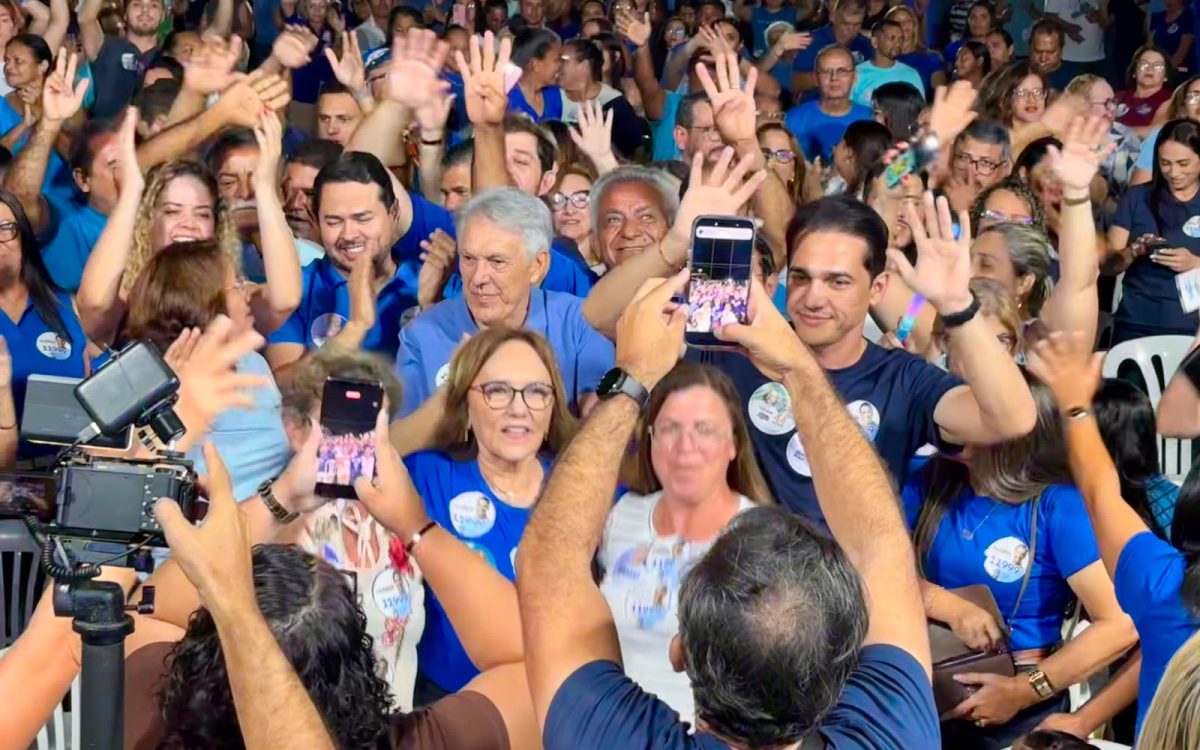 Kleber Rodrigues fechado com Zenaide: deputado reúne centenas de apoiadores em casa e declara que Monte Alegre está com a senadora