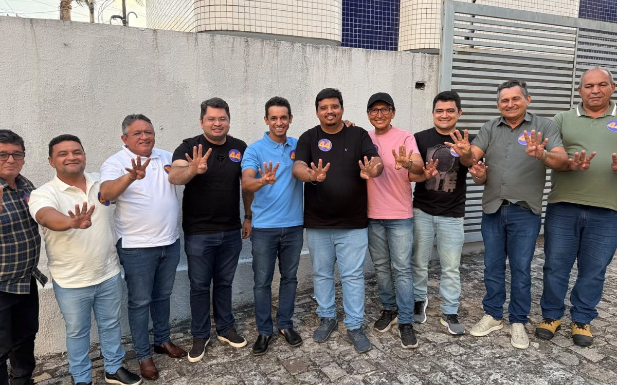 Prefeito, vice-prefeito e vereadores de Ipanguaçu anunciam apoio a Allyson no segundo turno